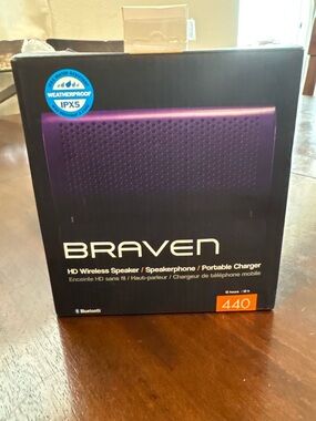Braven 440 Portable Wireless Speaker/Speakerphone/Portable Charger- Purple